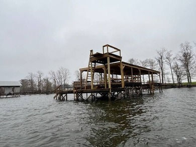 This is a deep lot located beside Cypress Pointe and has been - photo 7