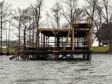 This is a deep lot located beside Cypress Pointe and has been - photo 8