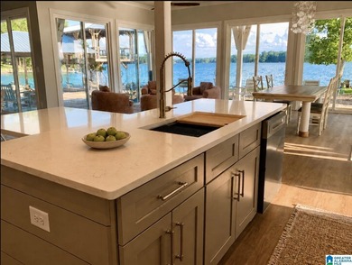Incredible Point Lot ! Total home renovation features 6 bedroom - photo 2