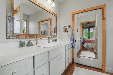 Welcome to this one-of-a-kind waterfront retreat where custom - photo 17