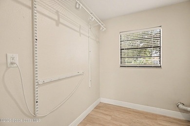Concrete block home with 3 bedrooms, 2 bathrooms, 2 car garage - photo 19