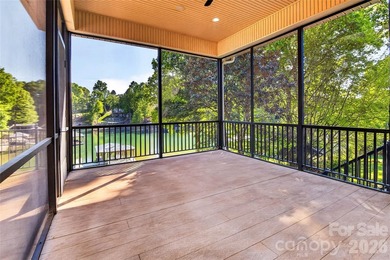 REFINED WATERFRONT LIVING AT IT'S BEST! Meticulously renovated - photo 28