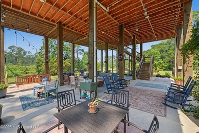 Welcome to this one-of-a-kind waterfront retreat where custom - photo 30