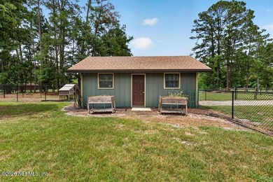 Welcome to your own private retreat! Set on a spacious 1.33-acre - photo 35