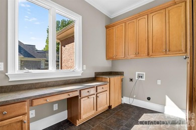 REFINED WATERFRONT LIVING AT IT'S BEST! Meticulously renovated - photo 37