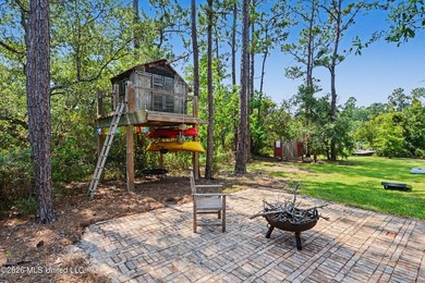 Welcome to this one-of-a-kind waterfront retreat where custom - photo 40