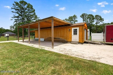 Welcome to your own private retreat! Set on a spacious 1.33-acre - photo 41