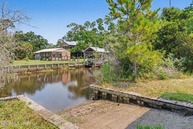 Welcome to this one-of-a-kind waterfront retreat where custom - photo 46