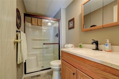Just a short walk to the golf course, this well-maintained home - photo 14
