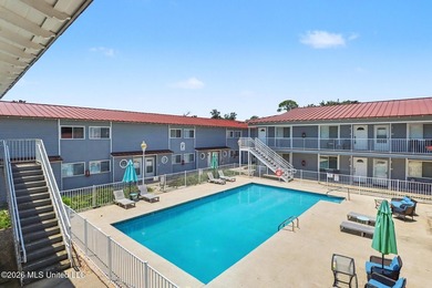 Looking for an affordable beach getaway that is walking distance - photo 15
