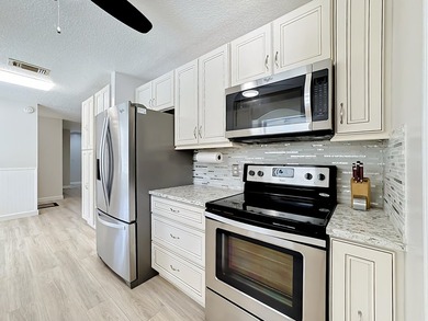 Beautifully remodeled 3BR/2BA home in sought-after Indian River - photo 11