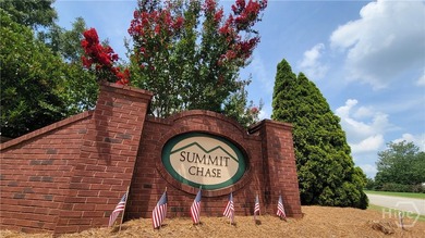 Expansive well maintained Jefferson home near Hoschton - photo 3