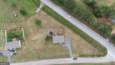 Come and check out this home minutes away from the lake at an - photo 14