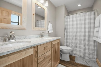 This one truly checks all the boxes! Newer construction, move-in - photo 17