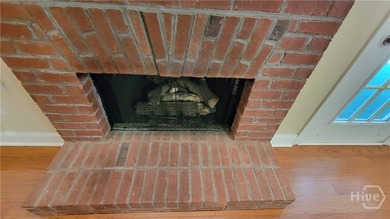 Expansive well maintained Jefferson home near Hoschton - photo 9