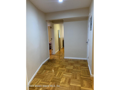 WELCOME TO THIS EXCEPTIONAL AND RARE FIND OF A 3 BEDROOM, 2 BATH - photo 19