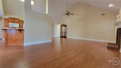 Expansive well maintained Jefferson home near Hoschton - photo 10