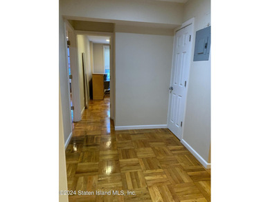 WELCOME TO THIS EXCEPTIONAL AND RARE FIND OF A 3 BEDROOM, 2 BATH - photo 20