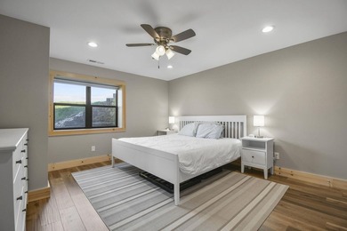 This one truly checks all the boxes! Newer construction, move-in - photo 26