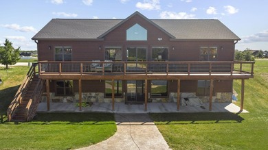 This one truly checks all the boxes! Newer construction, move-in - photo 32