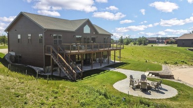 This one truly checks all the boxes! Newer construction, move-in - photo 33