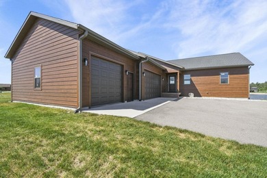 This one truly checks all the boxes! Newer construction, move-in - photo 35