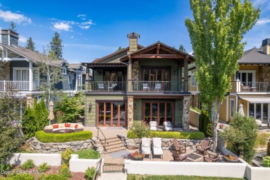 Lake Home For Sale in Coeur d Alene, Idaho