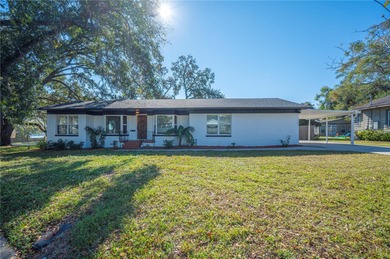 Lake Hollingsworth Home For Sale in Lakeland Florida