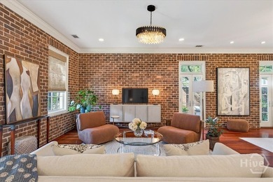 Ideally situated on the corner of Montgomery and Alice Streets - photo 6
