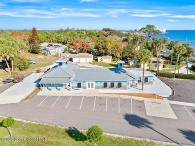 Fully renovated 4,357 SF mixed-use commercial property on 0.61 - photo 5