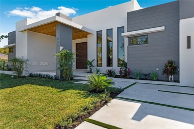 This custom, one-of-a-kind modern new construction home - photo 5