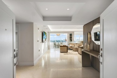 One of the tallest penthouses in the area, located in a - photo 3