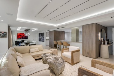 One of the tallest penthouses in the area, located in a - photo 10