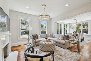 This beautifully restored Hyde Park home blends vintage charm - photo 13