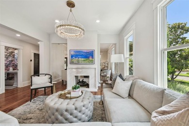 This beautifully restored Hyde Park home blends vintage charm - photo 14