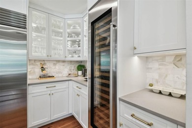 This beautifully restored Hyde Park home blends vintage charm - photo 20