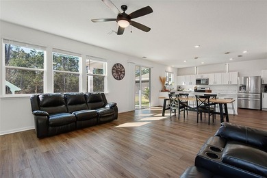 Short Sale. All offers subject to bank approval. This is a - photo 34