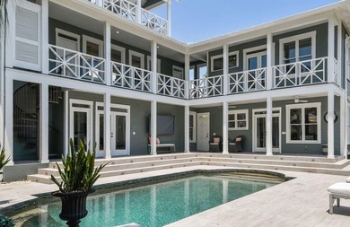 This beautifully restored Hyde Park home blends vintage charm - photo 35