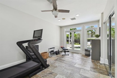 This beautifully restored Hyde Park home blends vintage charm - photo 37
