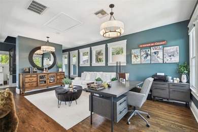 This beautifully restored Hyde Park home blends vintage charm - photo 43