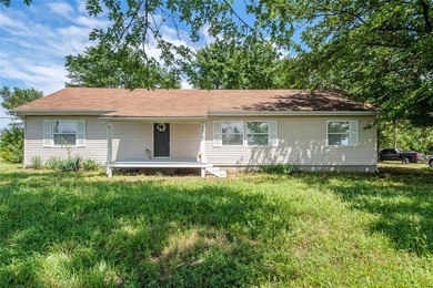 (private lake, pond, creek) Home Sale Pending in Fontana Kansas