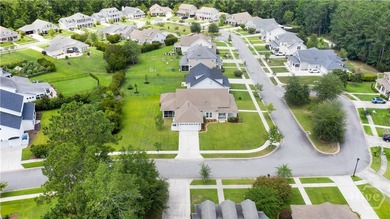 Welcome to 7 Gresham Lane in the highly desirable Villages at - photo 4