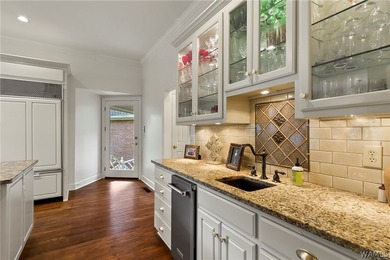 Welcome to 1821 Point Clear Road, a Lake Tuscaloosa retreat - photo 18