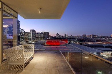 Experience this stunning 2 br, 2.5b residences located in the