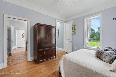 Experience an extraordinary level of privacy, luxury, and - photo 25