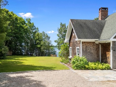 Experience the pleasure of owning your private waterfront home - photo 6