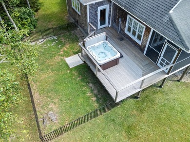 Experience the pleasure of owning your private waterfront home - photo 9