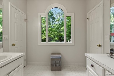 Welcome to 1821 Point Clear Road, a Lake Tuscaloosa retreat - photo 32