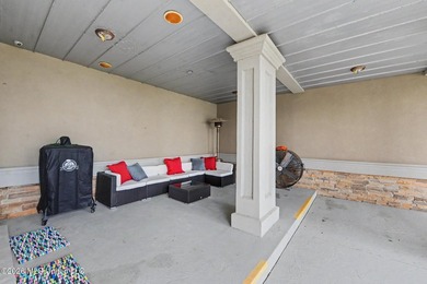 Experience an extraordinary level of privacy, luxury, and - photo 43