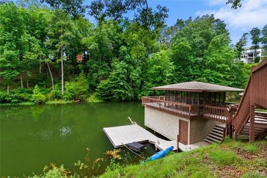 Welcome to 1821 Point Clear Road, a Lake Tuscaloosa retreat - photo 46